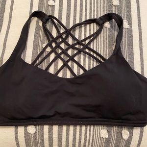 Black lululemon free to be wild bra